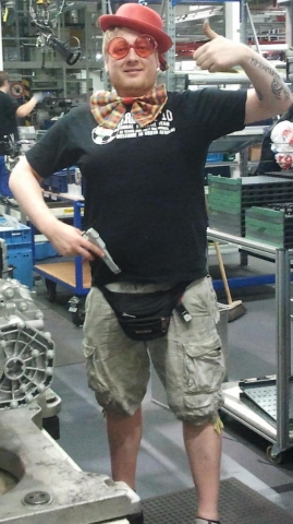 weAsel aka HOoLifAN. at work :)