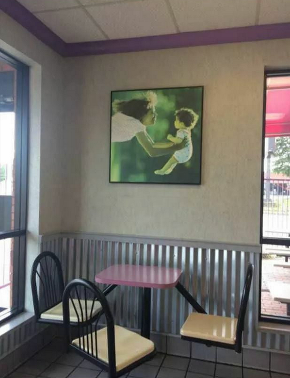 paintingonside.thumb.png.18541a485320221d5a56595516c8d6e0.png