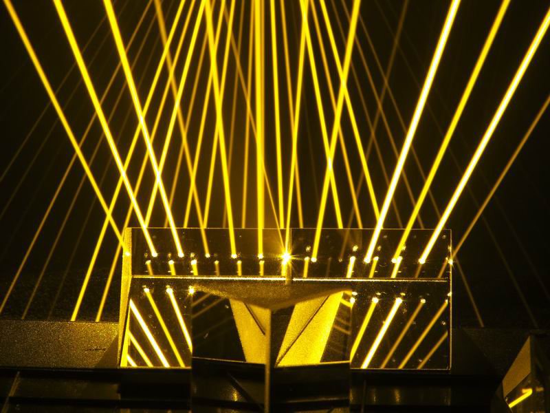 1913743560_yellowlaser2.jpg.4f52fa12af4f7cd5a6749e93c1f8c534.jpg