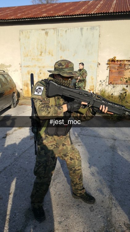 Snapchat-497156039.jpg