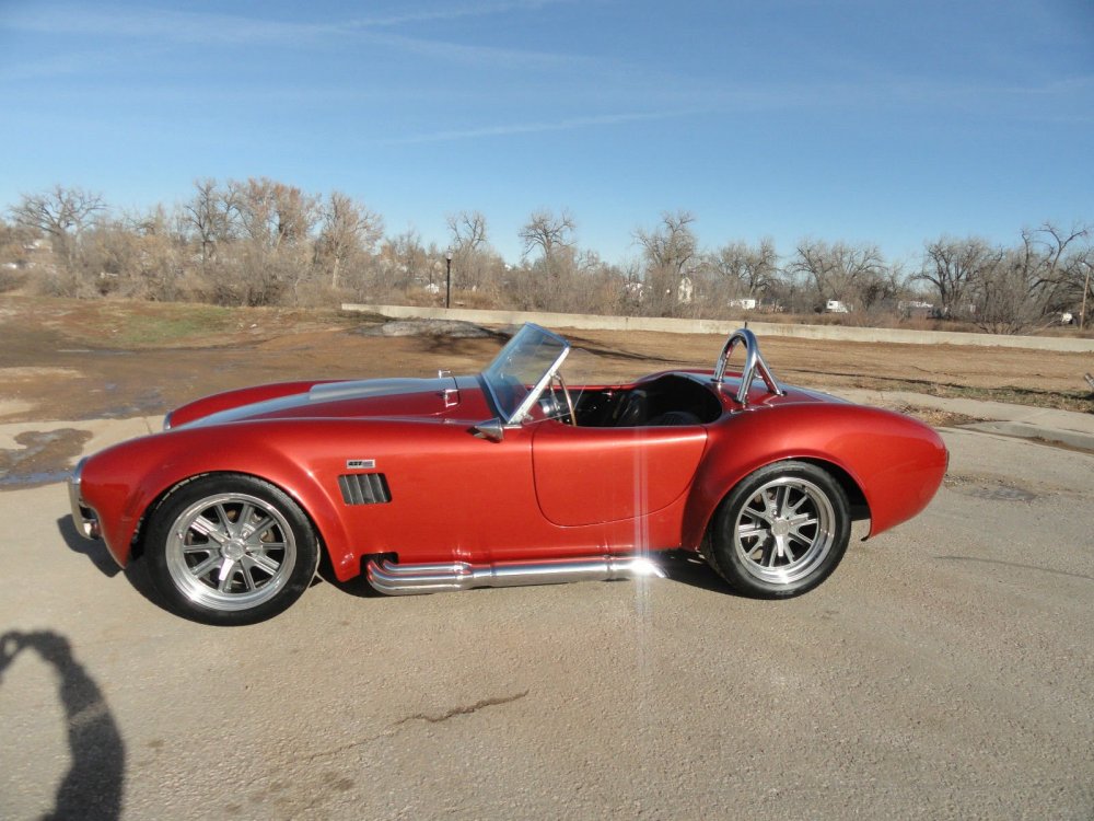1966-shelby-cobra-427-recreation-almost-new-condition-1.JPG.thumb.jpg.6492da0df198e9cc6c7e8e7de18d1c2b.jpg