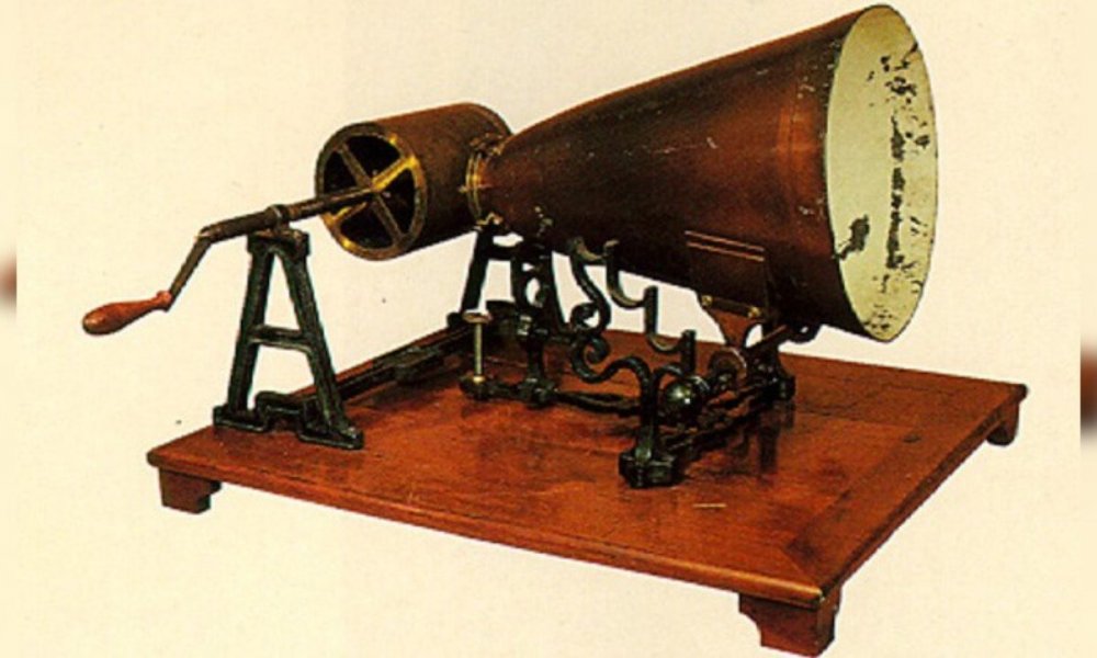phonautograph-1200x720.thumb.jpg.e3aa24b513c074e1ffed0bf74201e25b.jpg