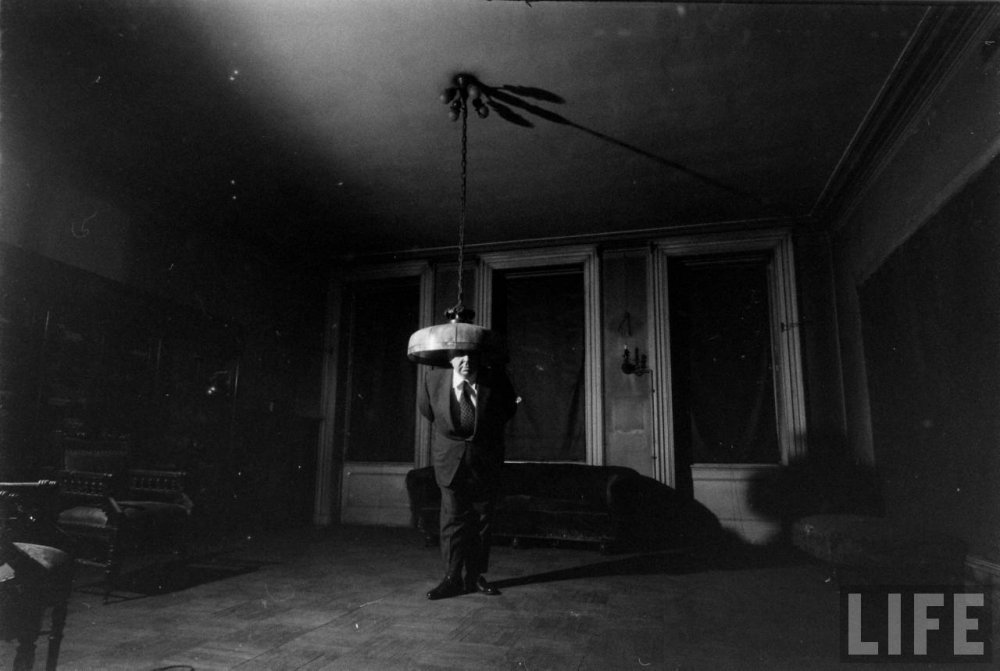 hitchcock24.thumb.jpeg.7e300a9a39d87c4746e6021ef5968491.jpeg