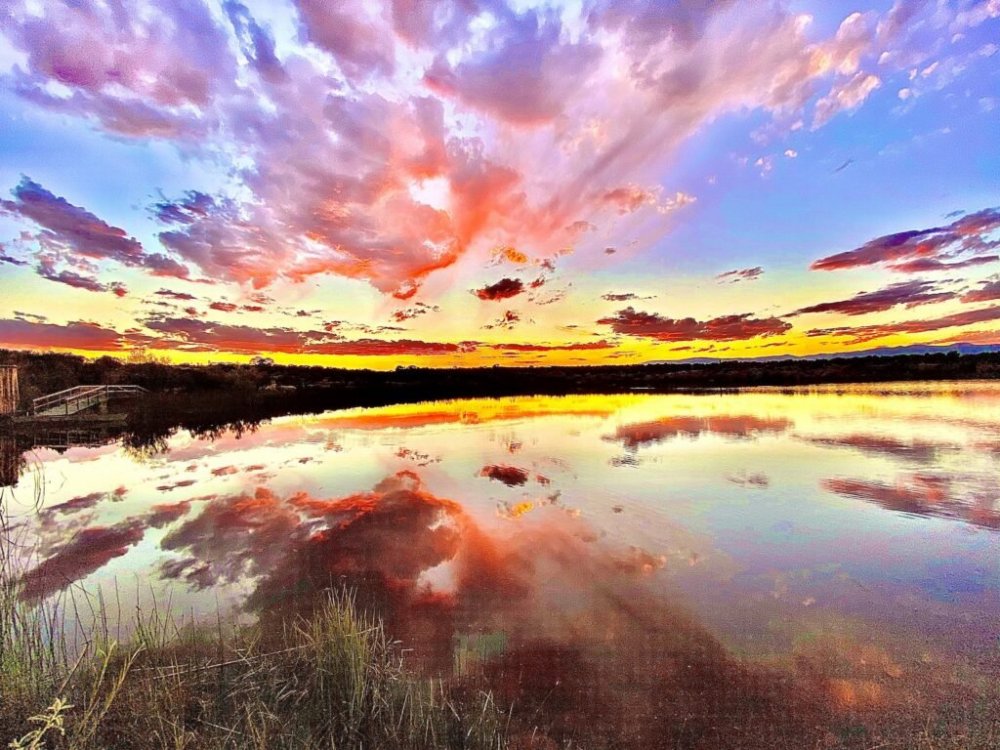 sunset3.thumb.jpg.c257aca67a1c3fd80ca2728da4d2c9f9.jpg