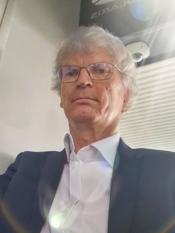 FaceApp_1662805358721.thumb.jpg.b080044816686efdad3377bbf54d1ca6.jpg