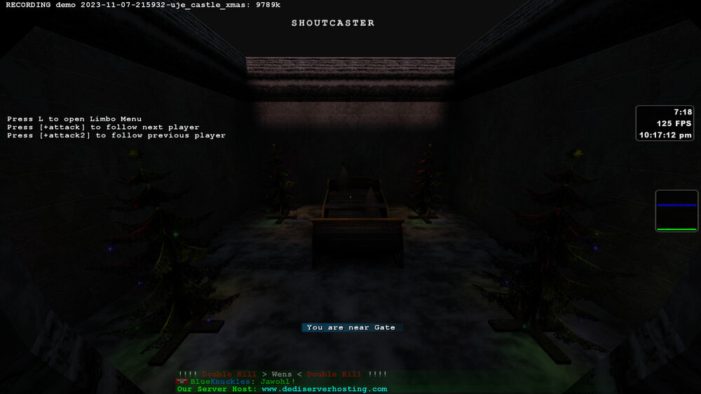 2023-11-07-221712-uje_castle_xmas.jpg