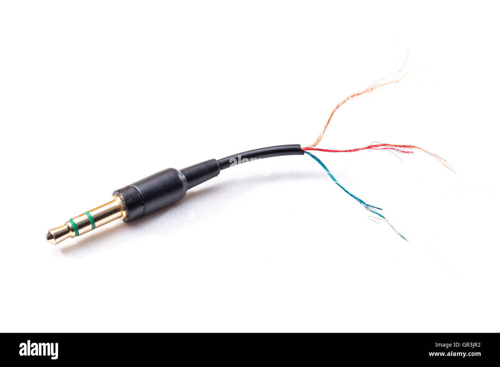a-broken-headphone-jack-GR3JR2.thumb.jpg.5ed4d4a95fa0c5768911995140fba0c7.jpg