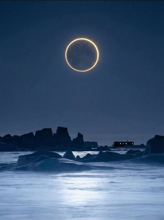 Annular_Eclipse_antartica_Feb_17_2026_05.thumb.jpg.d8b752405f7d2b6ef8d5b54ab36a430e.jpg